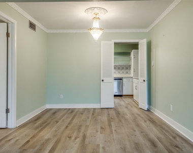 4719 Skillman Street - Photo Thumbnail 10