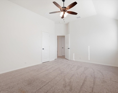 229 Clairmont Drive - Photo Thumbnail 31