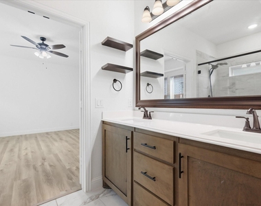 229 Clairmont Drive - Photo Thumbnail 18