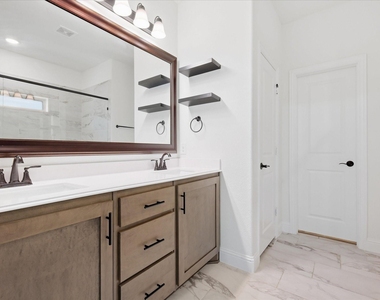 229 Clairmont Drive - Photo Thumbnail 16