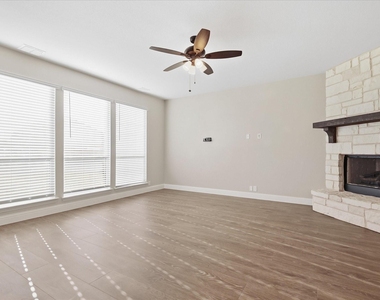229 Clairmont Drive - Photo Thumbnail 6