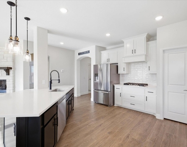 229 Clairmont Drive - Photo Thumbnail 11