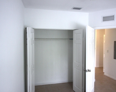 1145 Golden Lakes Boulevard - Photo Thumbnail 41