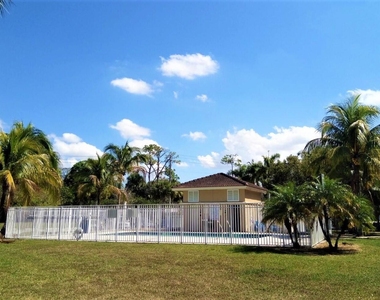 1145 Golden Lakes Boulevard - Photo Thumbnail 47