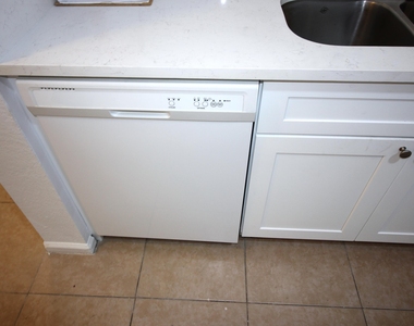 1145 Golden Lakes Boulevard - Photo Thumbnail 17