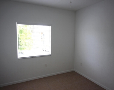 1145 Golden Lakes Boulevard - Photo Thumbnail 39