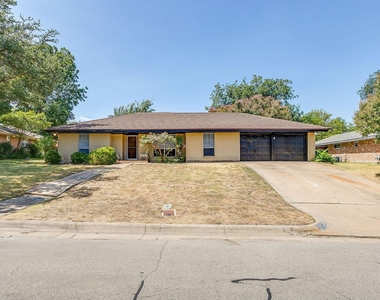 6528 Winifred Drive - Photo Thumbnail 1