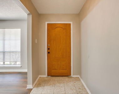 6528 Winifred Drive - Photo Thumbnail 2