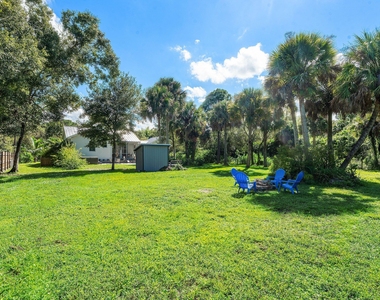 10231 176th Lane N - Photo Thumbnail 8