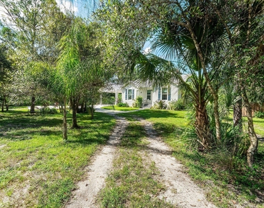 10231 176th Lane N - Photo Thumbnail 26