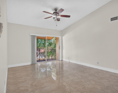 10765 Cleary Boulevard - Photo Thumbnail 3