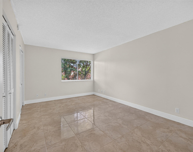 10765 Cleary Boulevard - Photo Thumbnail 16