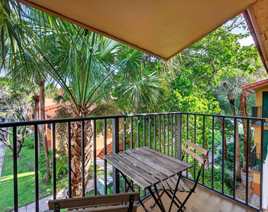 10765 Cleary Boulevard - Photo Thumbnail 23