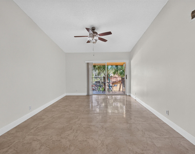 10765 Cleary Boulevard - Photo Thumbnail 5