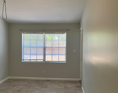 275 Nw 32nd Street - Photo Thumbnail 6
