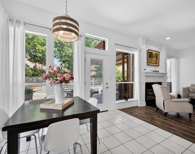 1507 Hunters Creek Drive - Photo Thumbnail 12