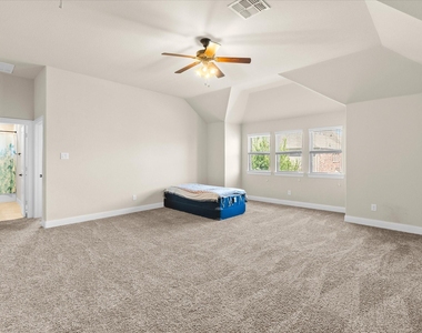 4704 Bonfire Way - Photo Thumbnail 25