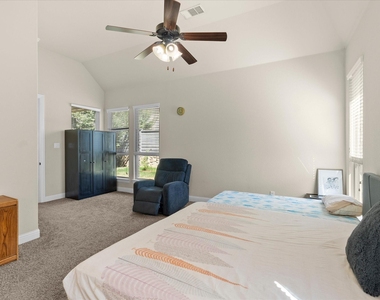4704 Bonfire Way - Photo Thumbnail 20