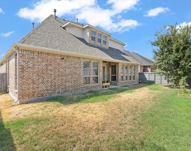 4704 Bonfire Way - Photo Thumbnail 29