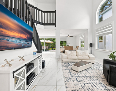 7930 Rockport Circle - Photo Thumbnail 7