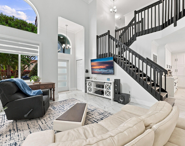 7930 Rockport Circle - Photo Thumbnail 10