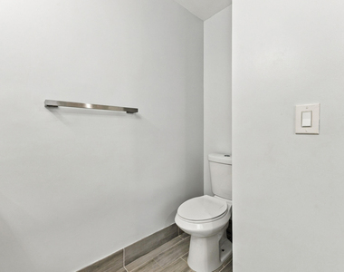 7930 Rockport Circle - Photo Thumbnail 32
