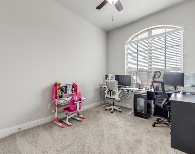 820 Manchester Avenue - Photo Thumbnail 27