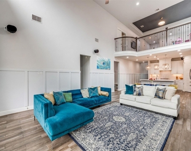820 Manchester Avenue - Photo Thumbnail 10