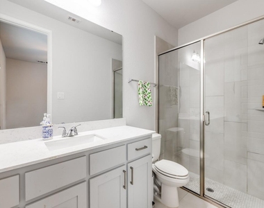 820 Manchester Avenue - Photo Thumbnail 20