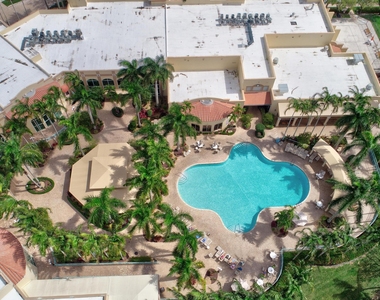 12418 Crystal Pointe Drive - Photo Thumbnail 48