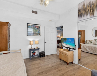 12418 Crystal Pointe Drive - Photo Thumbnail 33