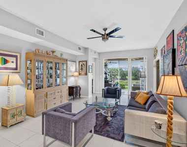 12418 Crystal Pointe Drive - Photo Thumbnail 8