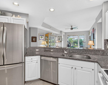 12418 Crystal Pointe Drive - Photo Thumbnail 25