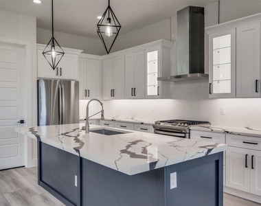 7805 Denton Drive - Photo Thumbnail 2