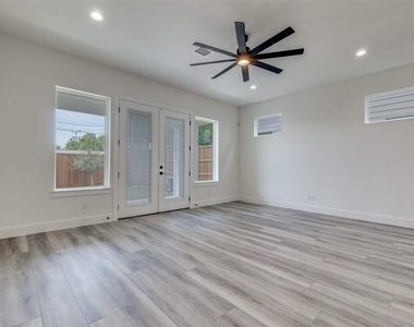 7805 Denton Drive - Photo Thumbnail 4