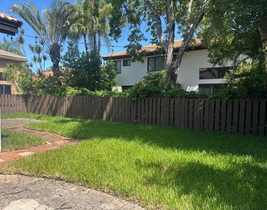 10461 Nw 12th Court - Photo Thumbnail 26