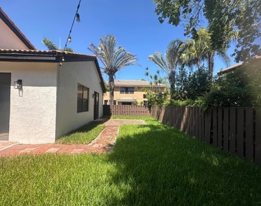 10461 Nw 12th Court - Photo Thumbnail 28