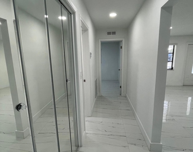 528 N Margaret Court - Photo Thumbnail 26