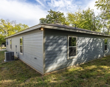 625 Whitworth Street - Photo Thumbnail 11