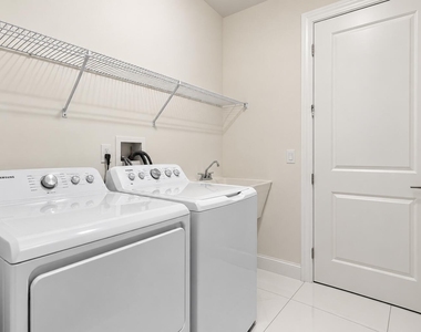2902 Sw Savona Boulevard - Photo Thumbnail 8