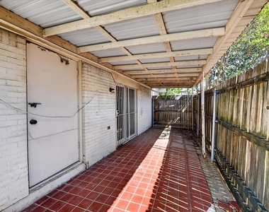 4902 Inverness Avenue - Photo Thumbnail 21