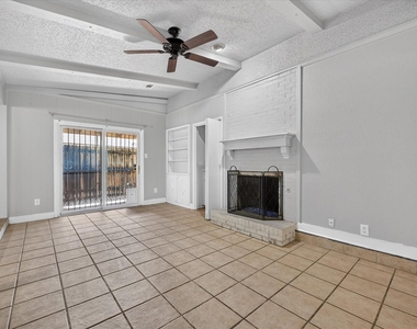 4902 Inverness Avenue - Photo Thumbnail 6