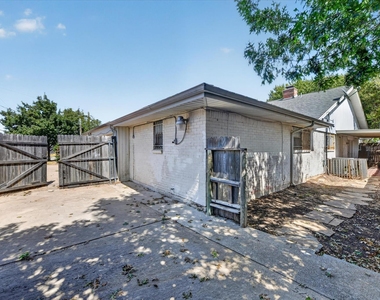 4902 Inverness Avenue - Photo Thumbnail 23