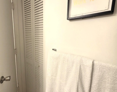3402 Gardens E Drive - Photo Thumbnail 11