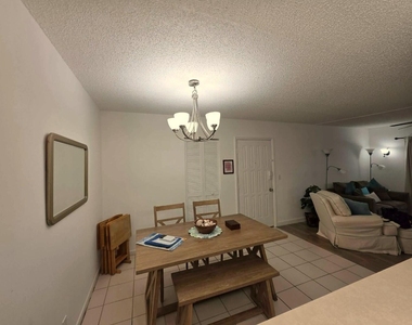 3402 Gardens E Drive - Photo Thumbnail 6
