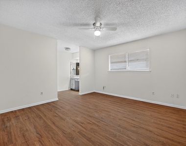 4900 Inverness Avenue - Photo Thumbnail 14