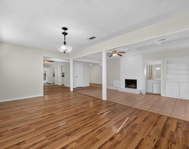 4900 Inverness Avenue - Photo Thumbnail 3