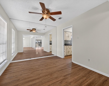 4900 Inverness Avenue - Photo Thumbnail 8