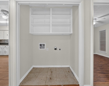 4900 Inverness Avenue - Photo Thumbnail 13