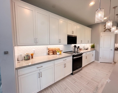 8798 Antarus Drive - Photo Thumbnail 3